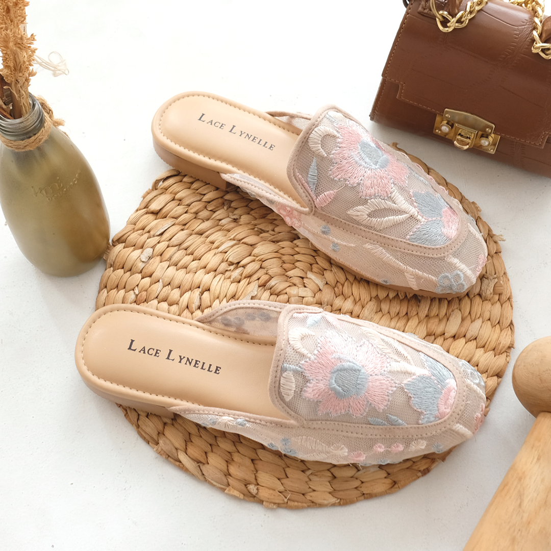 LACE LYNELLE MULES SACHI